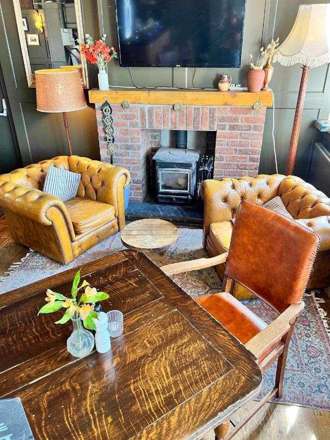 White Hart Bed and Breakfast Alton  Εξωτερικό φωτογραφία