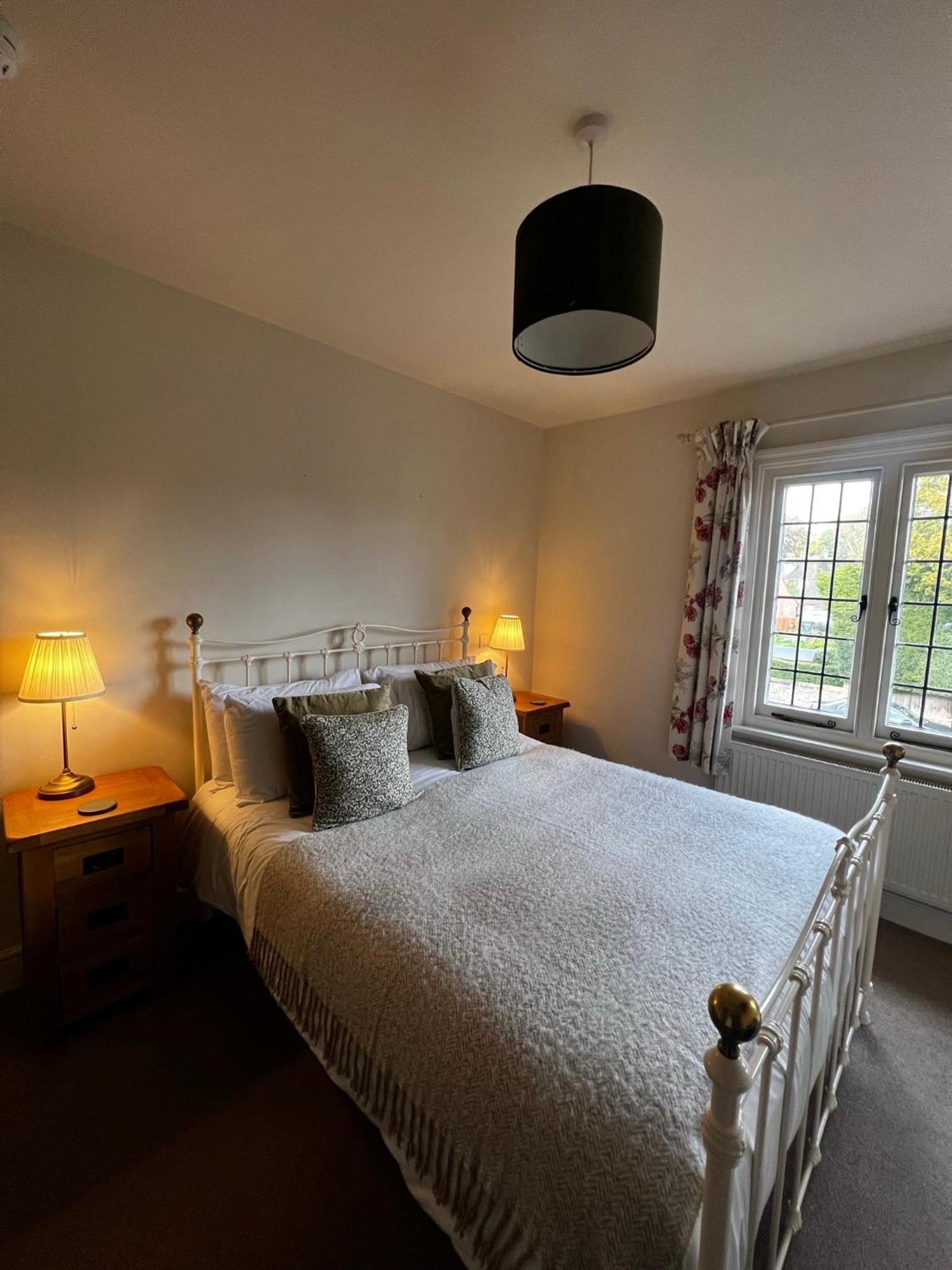 White Hart Bed and Breakfast Alton  Δωμάτιο φωτογραφία